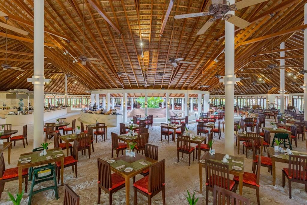 Meeru Maldives Resort Island — 4