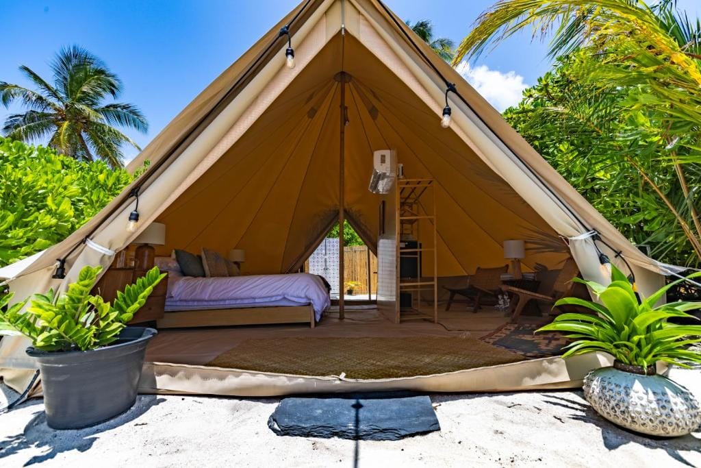 Maverick Surf and Dive Boutique Hotel, Free Speedboat Service KDO, Stay 10 Nights Enjoy 1 Night Free, Kids Stay Free — 5