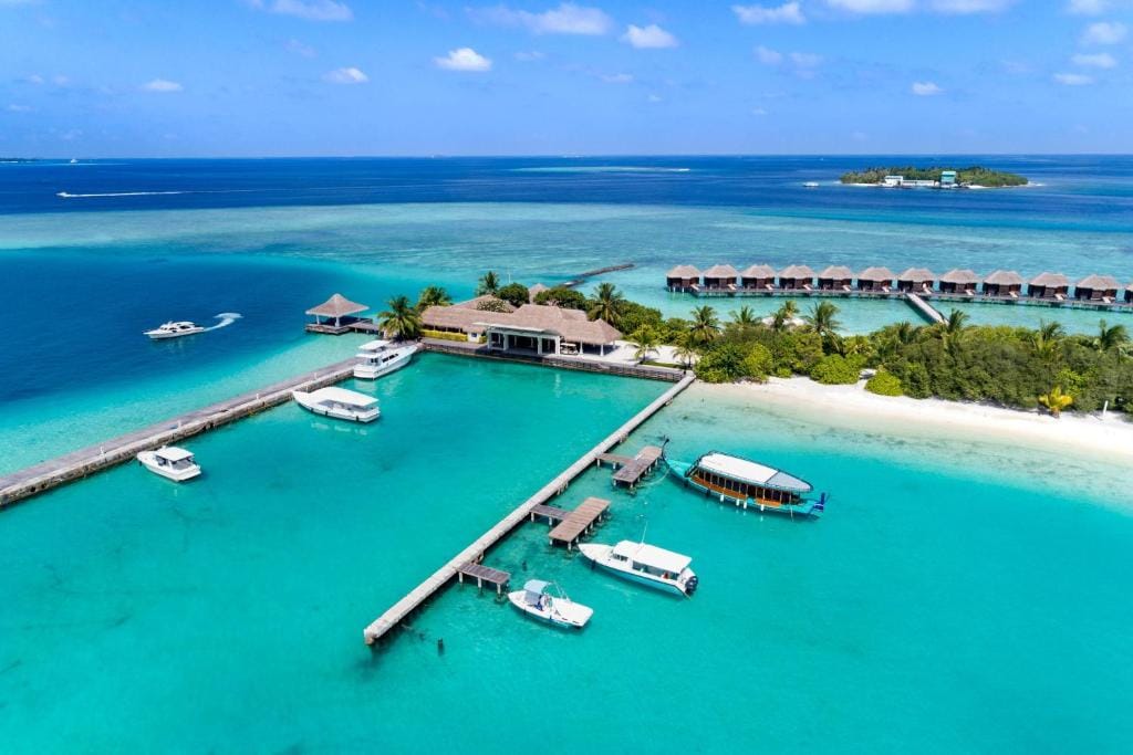 Sheraton Maldives Full Moon Resort & Spa — 3