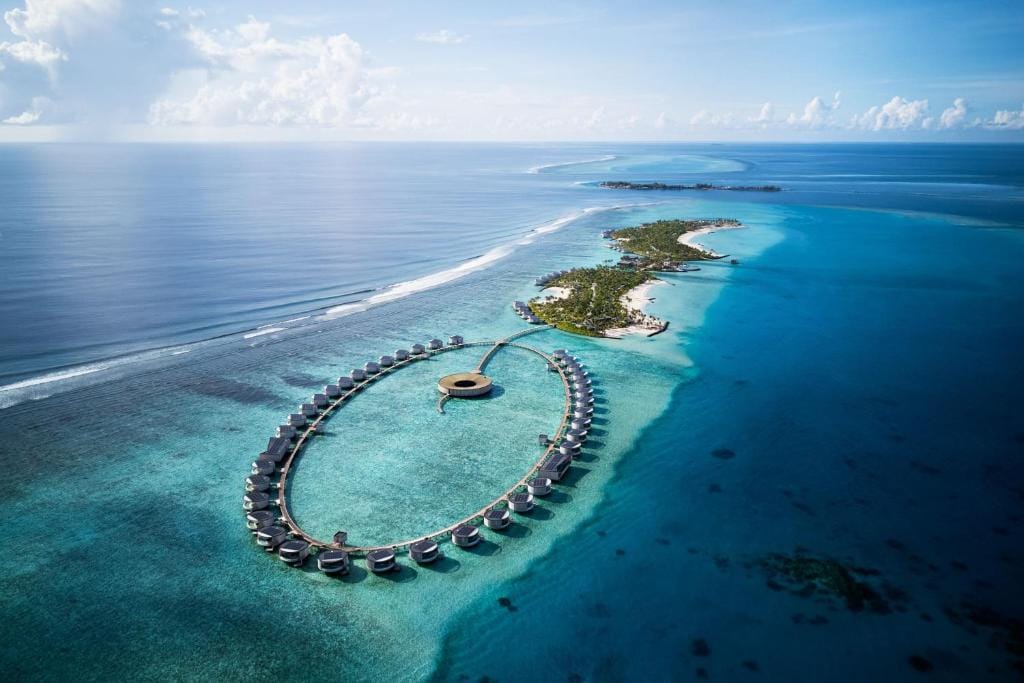 The Ritz-Carlton Maldives, Fari Islands — 1