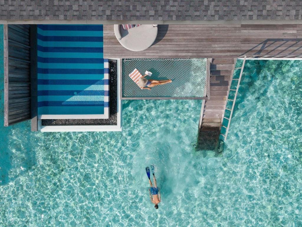 SO/ Maldives — 3